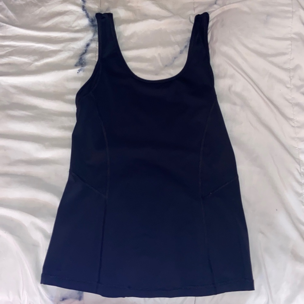 Lululemon black tank